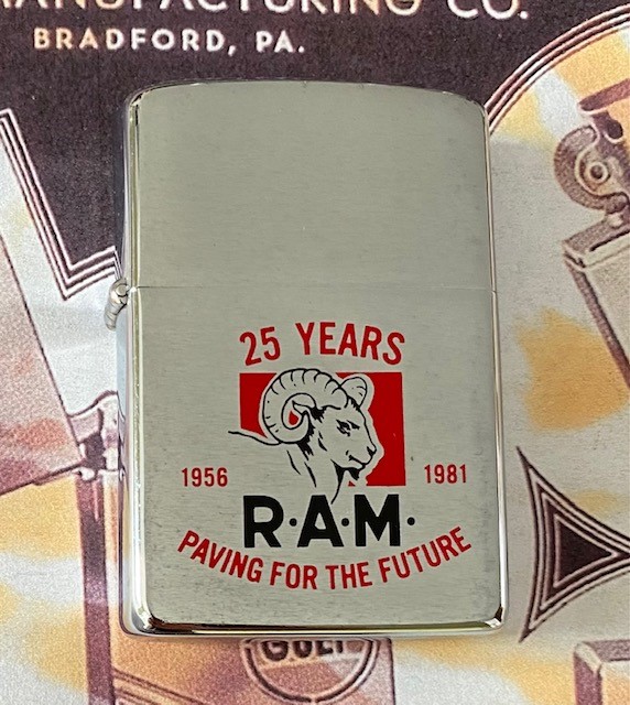 ZIPPO 1981 ZIPPO 1981